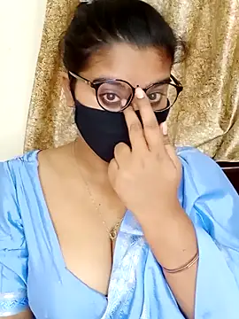 Jasmine jaaan online show from 02/07/25, 11:45